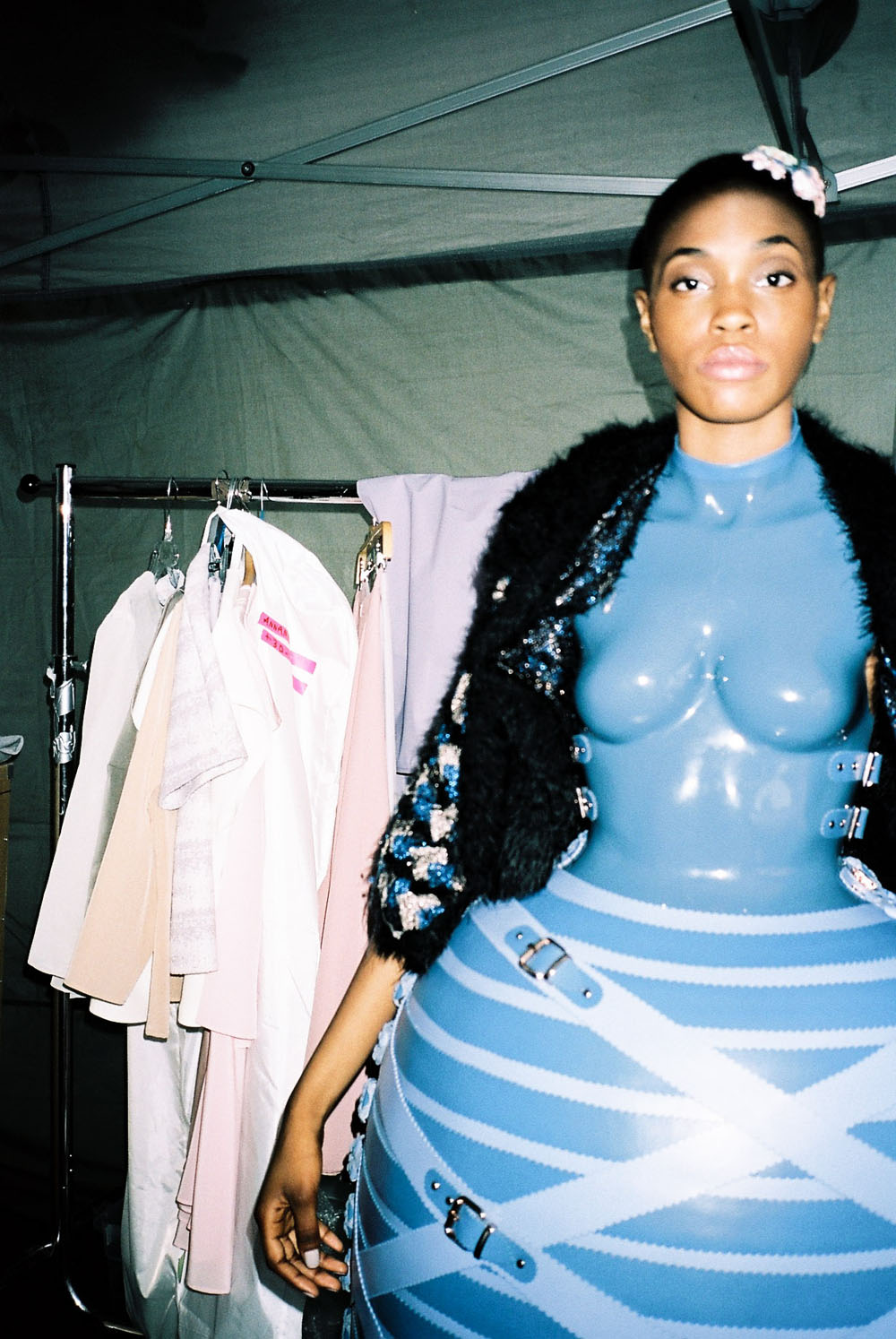 marina_hoermannseder_mbfwb_backstage_ss16_by_anna_boettke-10