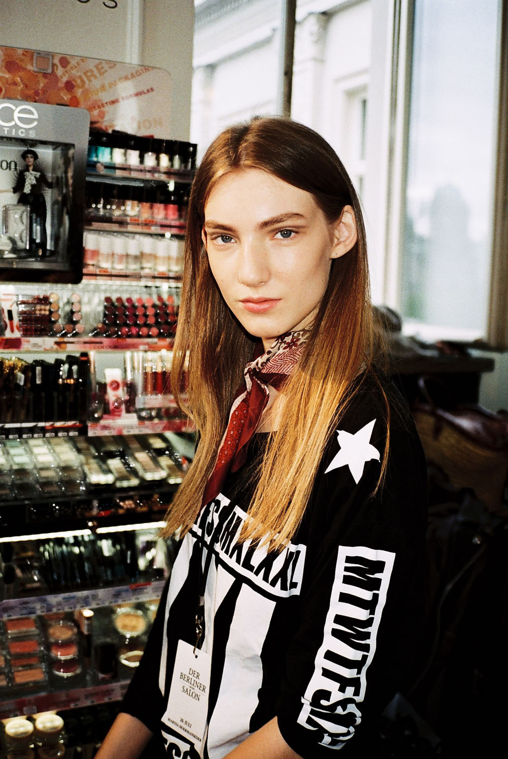 marina_hoermannseder_mbfwb_backstage_ss16_by_anna_boettke-12