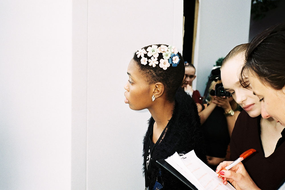 marina_hoermannseder_mbfwb_backstage_ss16_by_anna_boettke-32