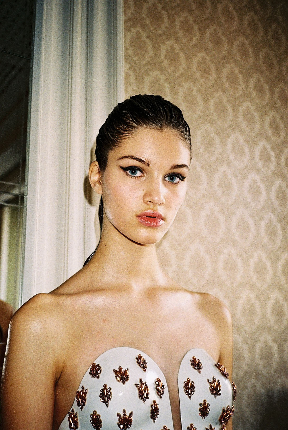 Marina_Hoermanseder_Backstage_by_Anna_Boettke (10 von 28)