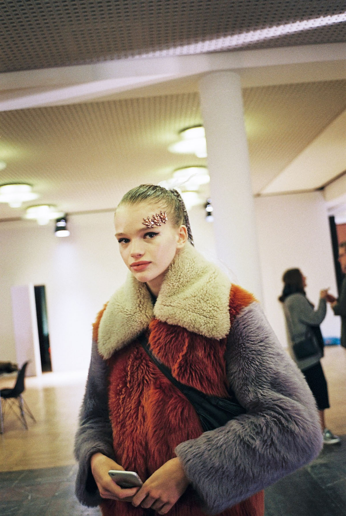 Marina_Hoermanseder_Backstage_by_Anna_Boettke (8 von 28)