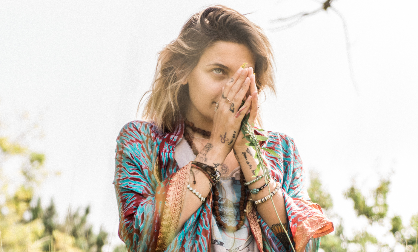 paris jackson dragonfly paris jackson shines in new video for dragonfly from us paris jackson dragonfly paris jackson shines in new video for dragonfly from us