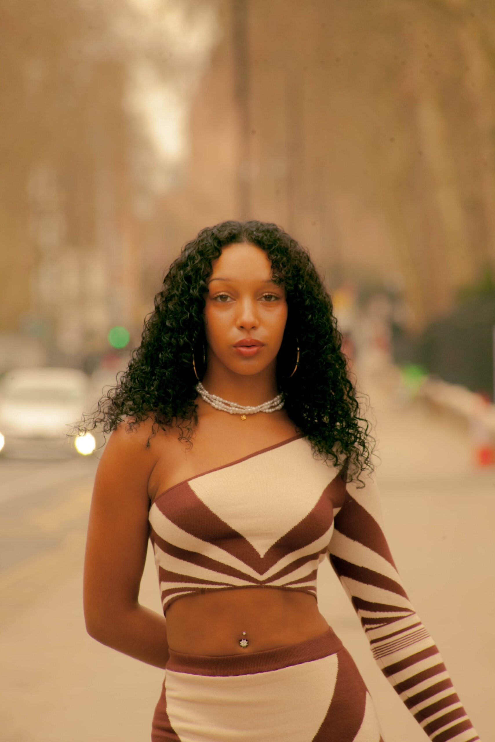 Azul Kechi goes classic R&B on new single “No Drama” #rnb